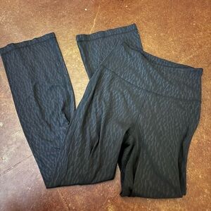 Lululemon Embossed Black Align Flare Leggings - Size 6